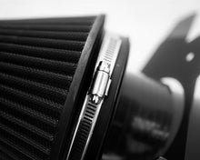 Load image into Gallery viewer, RamAir Performance Induction Kit - BMW M2 M3 M4 3.0T S58 Engine (WITH CARBON LID)