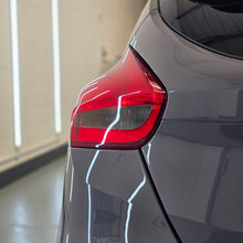 Load image into Gallery viewer, Mk3.5 (Face Lift) Focus Reverse Light Tints
