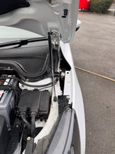 Load image into Gallery viewer, Ford Focus MK4 & MK4.5 - Bonnet Strut Kit - Vudu