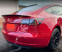 Load image into Gallery viewer, CF Style Carbon Fibre Boot Spoiler for Tesla Model 3 16-23