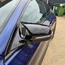 Load image into Gallery viewer, CF Style Gloss Black Replacement Mirror Covers for BMW F10 5 Series LCI F06 F12 F13 6 Series F01 7 Series