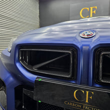 Load image into Gallery viewer, SQ Style Pre-Preg Carbon Fibre Front Grille for BMW G87 M2 23-Present