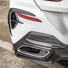 Load image into Gallery viewer, SQ Style Pre-Preg Carbon Fibre Rear Diffuser for BMW G16 8 Series 20-Present