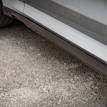Load image into Gallery viewer, V Style Pre-Preg Carbon Fibre Side Skirts for BMW F97 X3M F98 X4M LCI 22-26