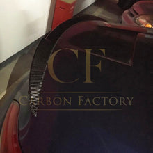 Load image into Gallery viewer, V Style Carbon Fibre Boot Spoiler for BMW E89 Z4 09-15