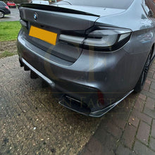 Load image into Gallery viewer, V Style Carbon Fibre Rear Diffuser for BMW G30 G31 5 Series M Sport F90 M5 17-23