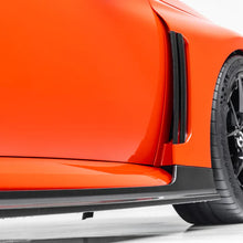 Load image into Gallery viewer, Vorsteiner BMW G87 M2 VRS Aero Vented Fenders with Side Skirts - Carbon Fibre Glossy