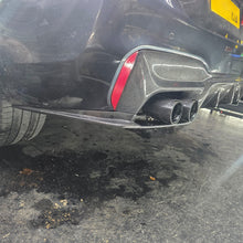 Load image into Gallery viewer, V Style Carbon Fibre Rear Diffuser for BMW G30 G31 5 Series M Sport F90 M5 17-23