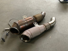 Load image into Gallery viewer, Osprey Performance BMW B58 Decat Downpipe (Catless) with OEM-Style Heat Shield – Stainless Steel Direct Bolt-On for M140i M240i 340i 440i