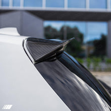 Load image into Gallery viewer, BMW 1 Series F20 F21 M135i/M140i Carbon Fibre Rear Spoiler – Performance OEM+ Boot Lip Wing (CFRP, 2x2 Twill) 2011–2019