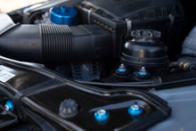 Load image into Gallery viewer, Downstar BMW E9X Engine Bay Dress Up Hardware Bolt Kit – 3 Series E90 E91 E92 E93 & M3 E90 E92 (2007-2013) | 6061 Billet Aluminium Beauty Washers | Blue/Gold Zinc or Stainless