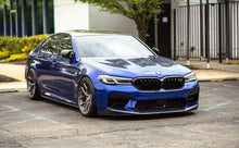 Load image into Gallery viewer, BMW M5 F90 LCI Facelift Carbon Fibre Performance Front Splitter / Front Lip Spoiler, 3-Piece 2x2 Twill CFRP, Fits 2020-2023, Compatible with M5 Competition