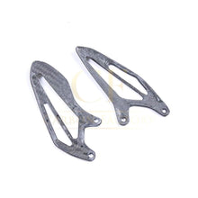 Load image into Gallery viewer, Pre-preg Carbon Fibre Rear Heel Plates for Yamaha R7 2022-Present