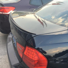 Load image into Gallery viewer, M3 Style Carbon Fibre Boot Spoiler for BMW 3 Series E90 Saloon inc M3 07-13