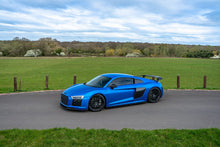 Load image into Gallery viewer, AUDI R8 V10 GEN 2 CARBON FIBRE KIT - V STYLE