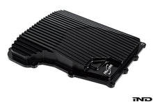 Load image into Gallery viewer, Fall-Line Motorsports Aluminium DCT Hydraulics Cover for BMW – Billet 6061-T6 CNC, Hard-Anodised, Cooling Fins, Viton O-Ring – Fits M2 M3 M4 M5 M6, 135i 335i, Z4 E89