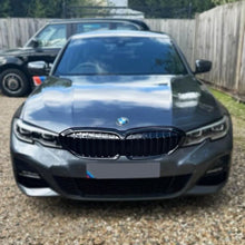 Load image into Gallery viewer, Gloss Black Front Grille for BMW G20 G28 3 Series Pre-LCI 19-22