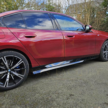 Load image into Gallery viewer, MP Style Gloss Black Side Skirts for BMW G60 5 Series 24-Present