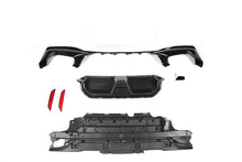 Load image into Gallery viewer, CS Style Pre-Preg Carbon Fibre Rear Diffuser for BMW G30 5 Series 17-23