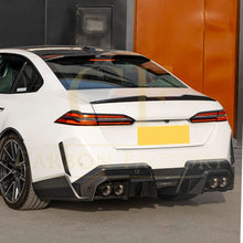 Load image into Gallery viewer, SQ-B Style Pre-Preg Carbon Fibre Rear Diffuser for BMW G90 G99 M5 2025-Present