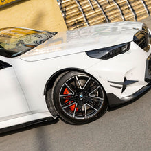 Load image into Gallery viewer, SQ Style Pre-Preg Carbon Fibre Front Wheel Arch Trims for BMW G90 G99 M5 2025-Present
