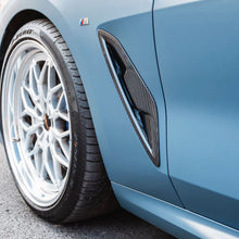 Load image into Gallery viewer, X Style Pre-Preg Carbon Fibre Side Fenders for BMW G14 G15 G16 8 Series 20-24
