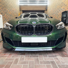 Load image into Gallery viewer, Double Slat Pre-Preg Carbon Fibre Front Grille for BMW F40 1 Series 19-24