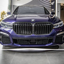 Load image into Gallery viewer, Pre-Preg Carbon Fibre Front Grille for BMW G11 G12 7 Series LCI 20-23