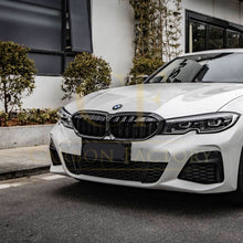 Load image into Gallery viewer, Pre-Preg Carbon Fibre Front Grille for BMW G20 G28 3 Series 19-22