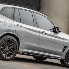 Load image into Gallery viewer, DS Style Pre-Preg Carbon Fibre Side Skirts for BMW G01 X3 G08 IX3 LCI 22-25