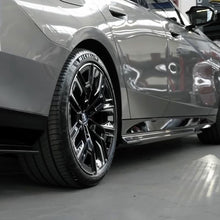 Load image into Gallery viewer, MP Style Pre-Preg Carbon Fibre Side Skirts for BMW G60 5 Series 24-Present