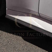 Load image into Gallery viewer, SQ-B Style Pre-Preg Carbon Fibre Side Skirts for BMW G90 G99 M5 2025-Present