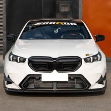 Load image into Gallery viewer, SQ-B Style Pre-Preg Carbon Fibre Front Splitter for BMW G90 G99 M5 2025-Present