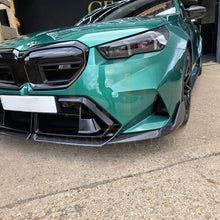 Load image into Gallery viewer, SQ-B Style Pre-Preg Carbon Fibre Front Splitter for BMW G90 G99 M5 2025-Present