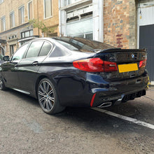 Load image into Gallery viewer, CS Style Pre-Preg Carbon Fibre Boot Spoiler for BMW 5 Series G30 F90 M5 17-23