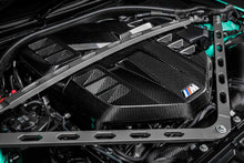 Load image into Gallery viewer, Eventuri Carbon Fibre Engine Cover for BMW G8X M3/M4 (G80 G82 G83) S58 - Vented Pre-Preg, Direct OEM Replacement