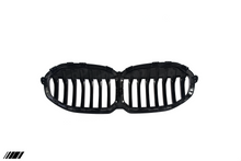 Load image into Gallery viewer, AUTOID BMW 1 Series F40 Gloss Black Single Slat Kidney Grille (2019+) – Front Grille Upgrade | Fits 116d 118d 118i 120dx M135i xDrive (M135ix) | Paint Code 668