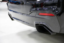 Load image into Gallery viewer, Dinan Free Flow Performance Axle-Back Exhaust | BMW 5 Series G30 540i (B58) | 304 Stainless Steel | Dual Black Ceramic Tips | Helmholtz Drone Reduction | Non-Valved | Bolt-On