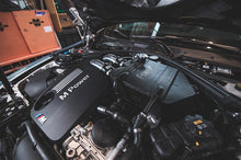 Load image into Gallery viewer, Forge Motorsport BMW M3 & M4 S55 Top Mount Chargecooler Upgrade with Expansion Tank – Quadruple Pass Bar & Plate TMIC/Intercooler, Water-Meth Port – Direct Fit F80 F82 F83