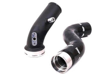 Load image into Gallery viewer, Forge Motorsport BMW N55 Aluminium Charge Pipe Upgrade – M2 F87, M135i F20/F21, M235i F22/F23 – Direct Replacement for OEM 13717604033 – Part FMBP135F20