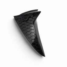 Load image into Gallery viewer, Ford Focus MK4 &amp; MK4.5 (All Models) Rear Window Side Cover (Hex Design) - Hatchback Only
