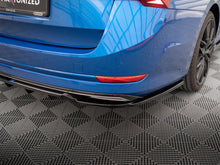 Load image into Gallery viewer, Maxton Design - CENTRAL REAR SPLITTER (VERTICAL BARS) SKODA OCTAVIA SPORTLINE MK4
