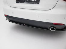 Load image into Gallery viewer, Maxton Design - Central Rear Splitter BMW 4 Coupe / Cabrio G22 / G23

