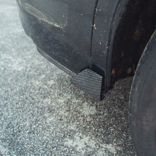 Load image into Gallery viewer, BMW X3 G01 CARBON FIBRE REAR BUMPER CORNERS
