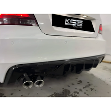 Load image into Gallery viewer, BMW E82 Coupe Rear Diffuser
