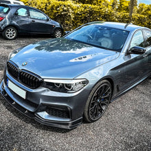 Load image into Gallery viewer, Carbon Fibre Fog Light Trims for BMW G30 G31 5 Series Pre-LCI M Sport 17-20
