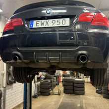 Load image into Gallery viewer, Carbon Fibre Rear Diffuser Dual Exhaust for BMW E92 E93 3 Series 07-13
