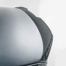 Load image into Gallery viewer, DA Style Pre-Preg Carbon Fibre Boot Spoiler for BMW 5 Series G30 F90 M5 17-23
