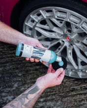 Load image into Gallery viewer, Stjarnagloss Gummi - Trim and Tyre Dressing
