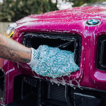 Load image into Gallery viewer, Stjarnagloss Lurvig - Microfibre Car Wash Mitt
